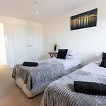 Overdrive Rd - Long Stay Contractors By Shortstayuk