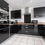 Overdrive Rd - Long Stay Contractors By Shortstayuk