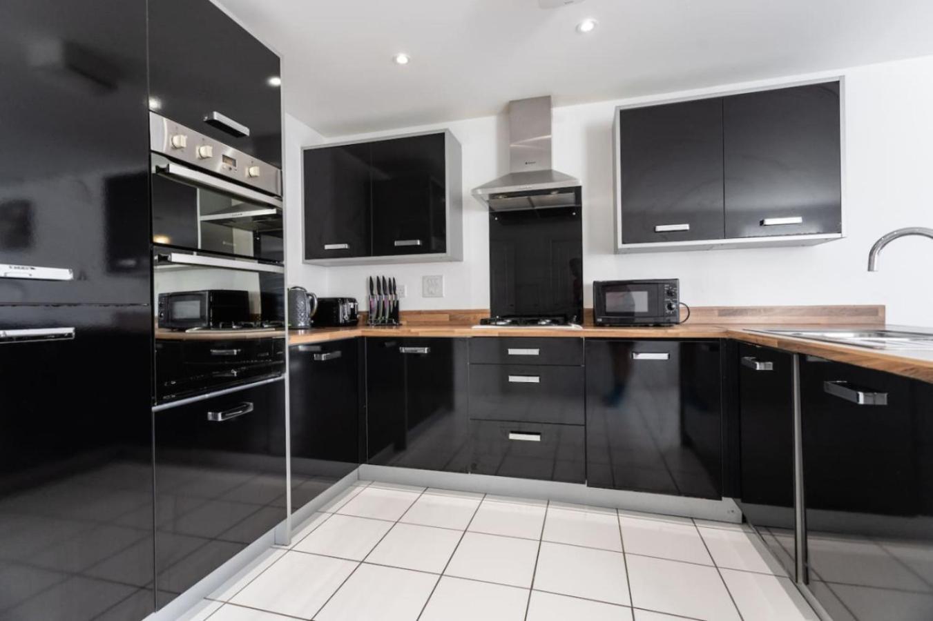 Overdrive Rd - Long Contractors By Shortstayuk Casa de férias Bristol